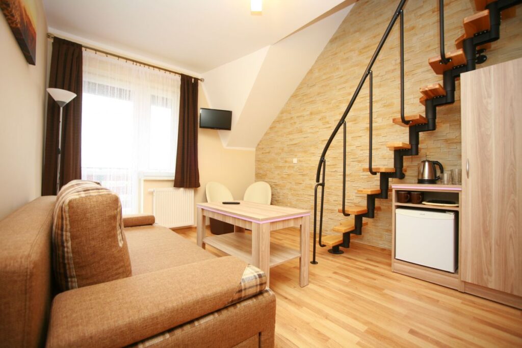 Studio dwupoziomowe 1807 1200 1200